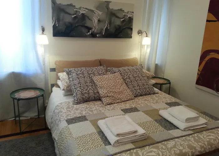 Lilium House Apts